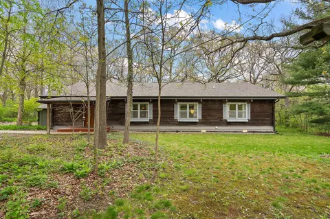 16294 Lakewood St, Lowell, IN 46356