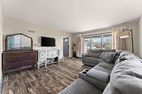Living - 12150 N 332, De Motte, IN 46310 photo 1 of 4