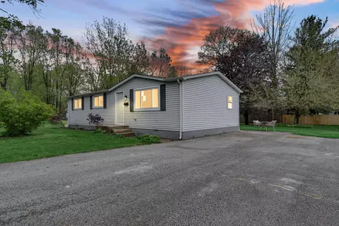 223 E Washington Ave, Hobart, IN 46342
