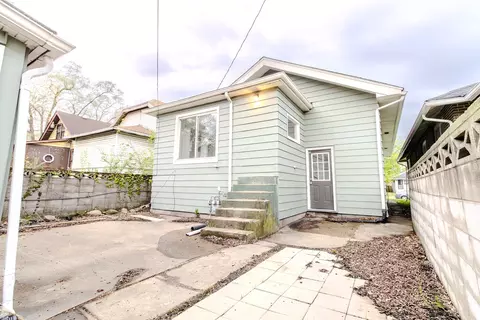 Exterior - 829 Johnson St, Gary, IN 46402 photo 5 of 5