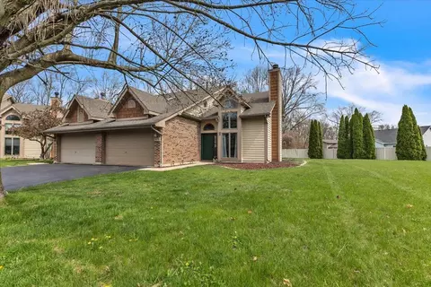 1475 Grand Isle Ct, Hobart, IN 46342