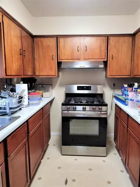 Kitchen - 1718 Roosevelt Pl, Gary, IN 46404 photo 1 of 1