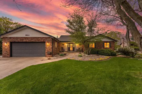 1821 Forest Ln, Crown Point, IN 46307