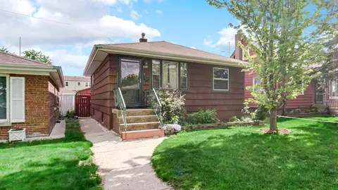 3813 Henry Ave, Hammond, IN 46327