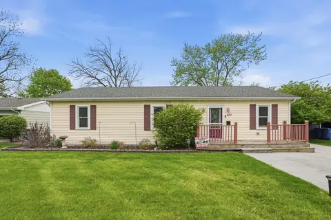 427 S East St, Crown Point, IN 46307
