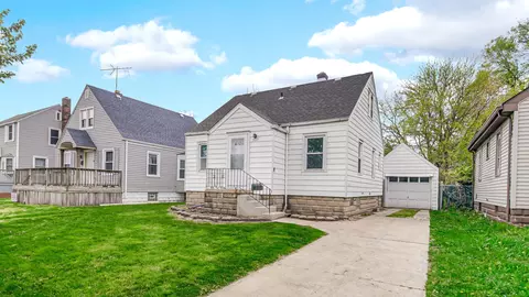 7613 Monroe Ave, Hammond, IN 46324