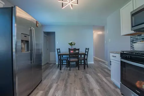 Entry Way - 408 E 43rd Ave, Gary, IN 46409 photo 2 of 2