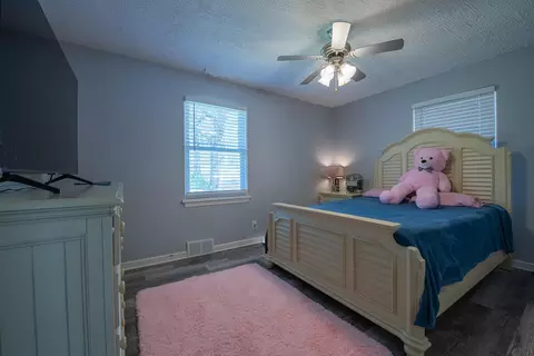 Bedroom - 408 E 43rd Ave, Gary, IN 46409 photo 3 of 4