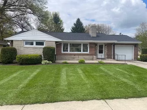 1221 Campbell St, Valparaiso, IN 46385