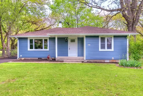 922 Hayes St, Crown Point, IN 46307