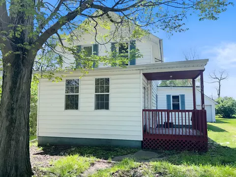 108 Union St, Union Mills, IN 46382