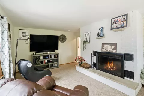 Living - 1831 N Lofgren Rd, Rolling Prairie, IN 46371 photo 2 of 3