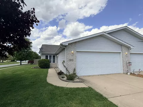 1610 Beech Dr, Crown Point, IN 46307