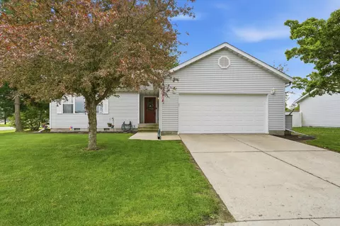 1666 Southview Dr, Lowell, IN 46356