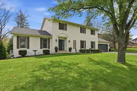 408 Westchester Ln, Valparaiso, IN 46385