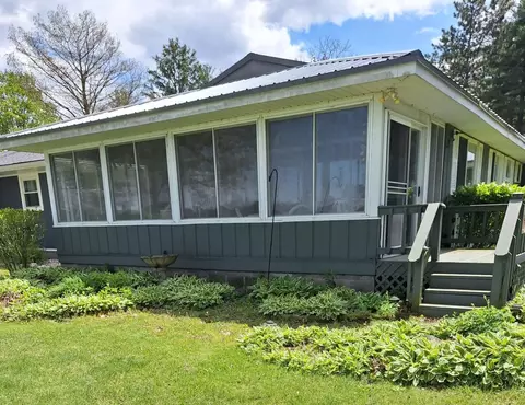 11382 E Samual Dr, Walkerton, IN 46574