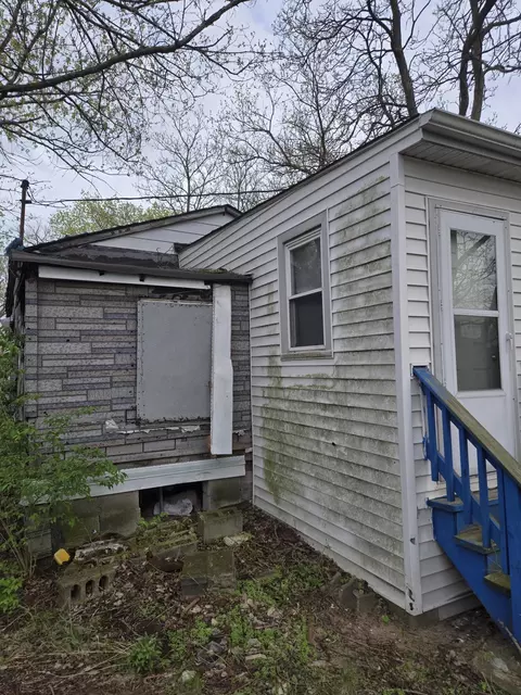 2324 Johnson St, Gary, IN 46407 photo 4