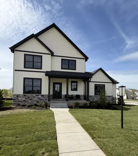 2230 Redwood Ln, Chesterton, IN 46304