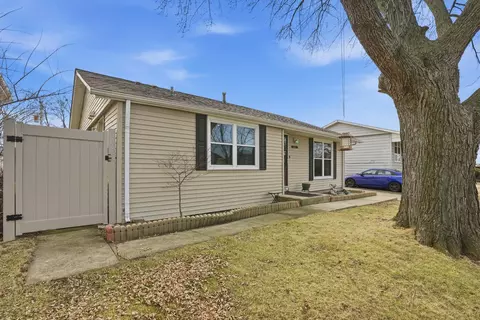 16249 92nd Ave, Orland Hills, IL 60487