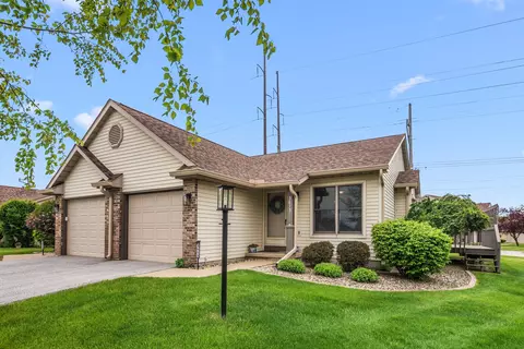 3615 Creekside Dr, Valparaiso, IN 46383