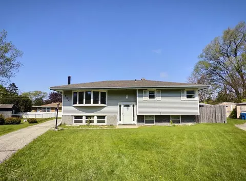 944 W 54th Pl, Merrillville, IN 46410