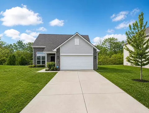 1555 N Creekwater Pass, Greenfield, IN 46140