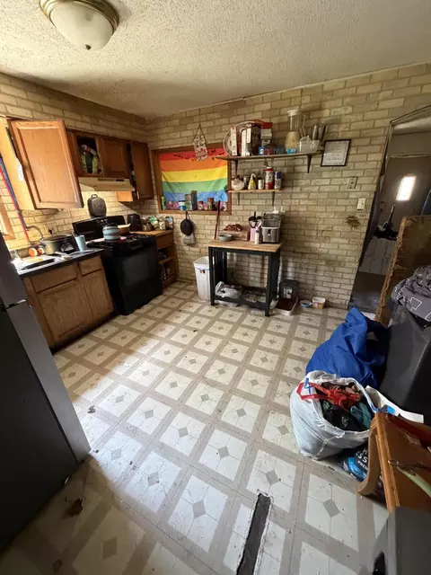Kitchen - 3905 Tennessee St, Gary, IN 46409 photo 2 of 2