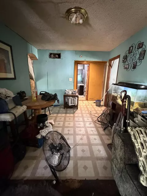 Entry Way - 3905 Tennessee St, Gary, IN 46409 photo 2 of 2