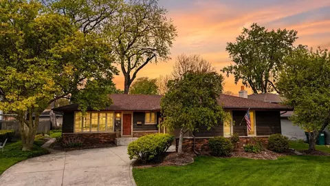 Exterior - 8210 Tapper Ave, Munster, IN 46321 photo 2 of 5