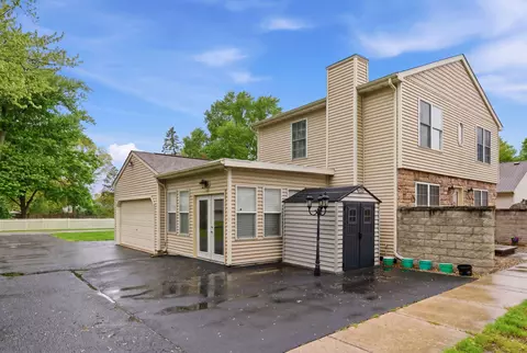 829 Johnson St #A, Porter, IN 46304