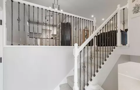 Entry Way - 1216 N Dwiggins Ct, Griffith, IN 46319 photo 1 of 5
