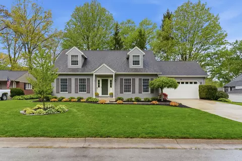 722 Timber Ct, Chesterton, IN 46304