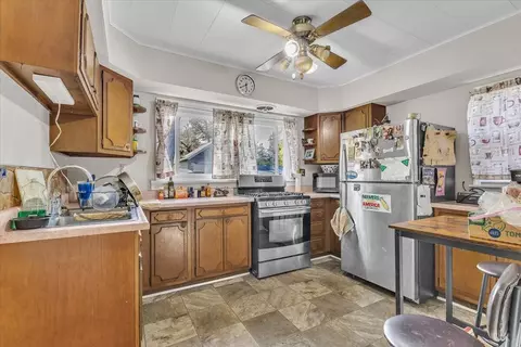 Kitchen - 4640 Roosevelt St, Gary, IN 46408 photo 1 of 2