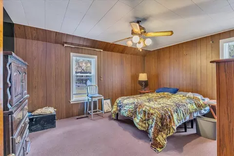 Bedroom - 4640 Roosevelt St, Gary, IN 46408 photo 2 of 3