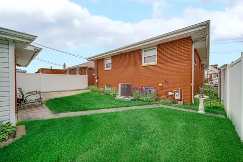 Exterior - 1941 Schrage Ave, Whiting, IN 46394 photo 4 of 4