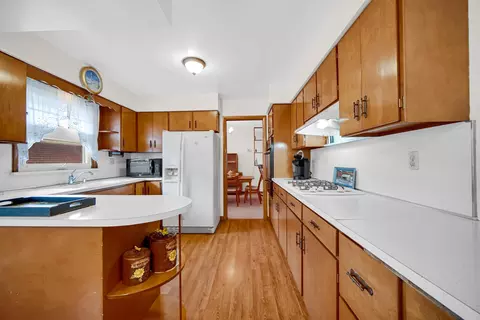 Kitchen - 1941 Schrage Ave, Whiting, IN 46394 photo 4 of 7