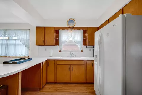Kitchen - 1941 Schrage Ave, Whiting, IN 46394 photo 6 of 7