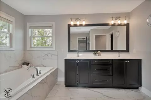 Bath - 12925 Red Lily Way, Saint John, IN 46373 photo 2 of 5