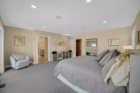 Bedroom - 12 Ridge Dr, Dune Acres, IN 46304 photo 4 of 4
