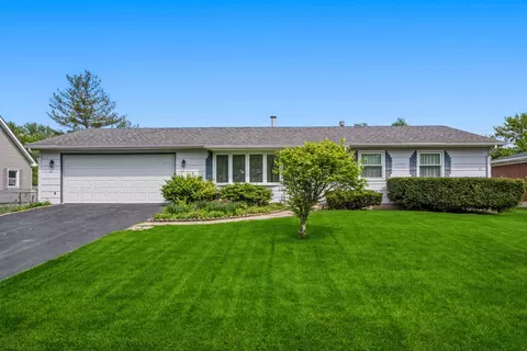 627 Olympia Rd, Valparaiso, IN 46385