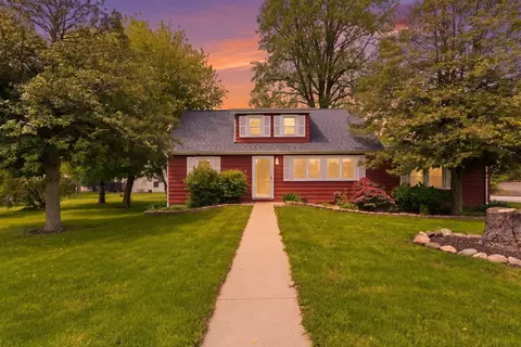 131 N 18th St, Chesterton, IN 46304