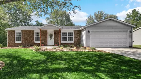 2109 Crockett Ave, Valparaiso, IN 46383