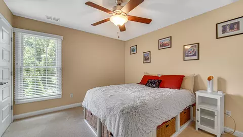 Bedroom - 239 Edgewood Dr, Valparaiso, IN 46385 photo 3 of 5