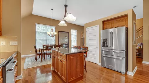 Kitchen - 239 Edgewood Dr, Valparaiso, IN 46385 photo 2 of 4