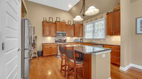 Kitchen - 239 Edgewood Dr, Valparaiso, IN 46385 photo 1 of 4