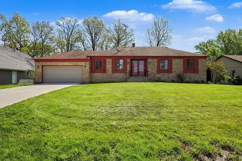 1385 Brandywine Rd, Crown Point, IN 46307