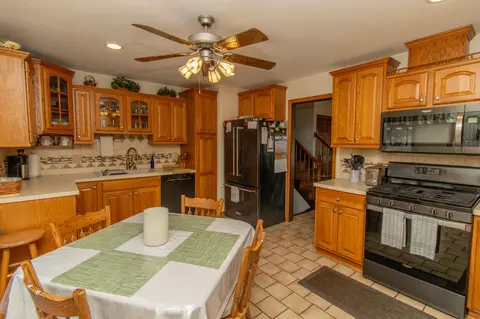 Kitchen - 9838 Redbud Rd, Munster, IN 46321 photo 1 of 2