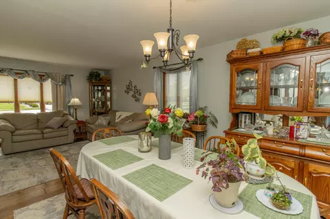 Dining - 9838 Redbud Rd, Munster, IN 46321 photo 2 of 2