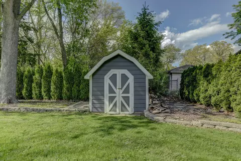 Exterior - 1335 35th St, Munster, IN 46321 photo 9 of 11