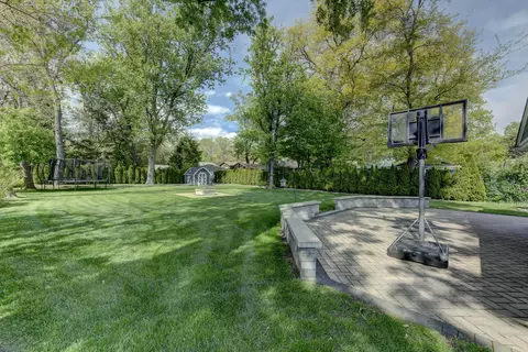 Exterior - 1335 35th St, Munster, IN 46321 photo 6 of 11